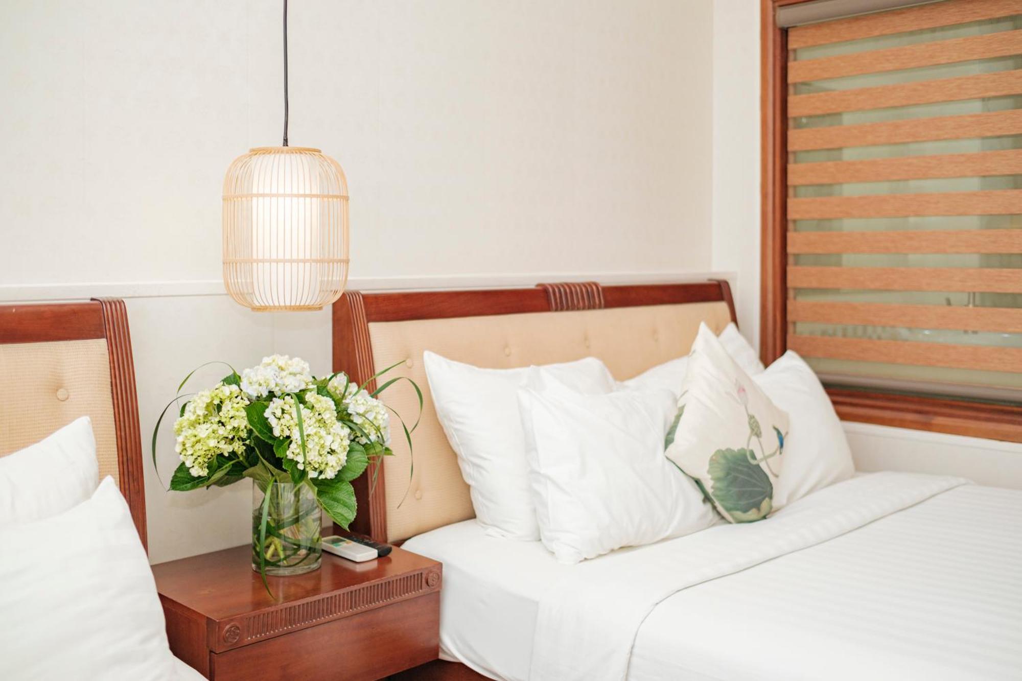 Sunset Westlake Hanoi Hotel Екстер'єр фото