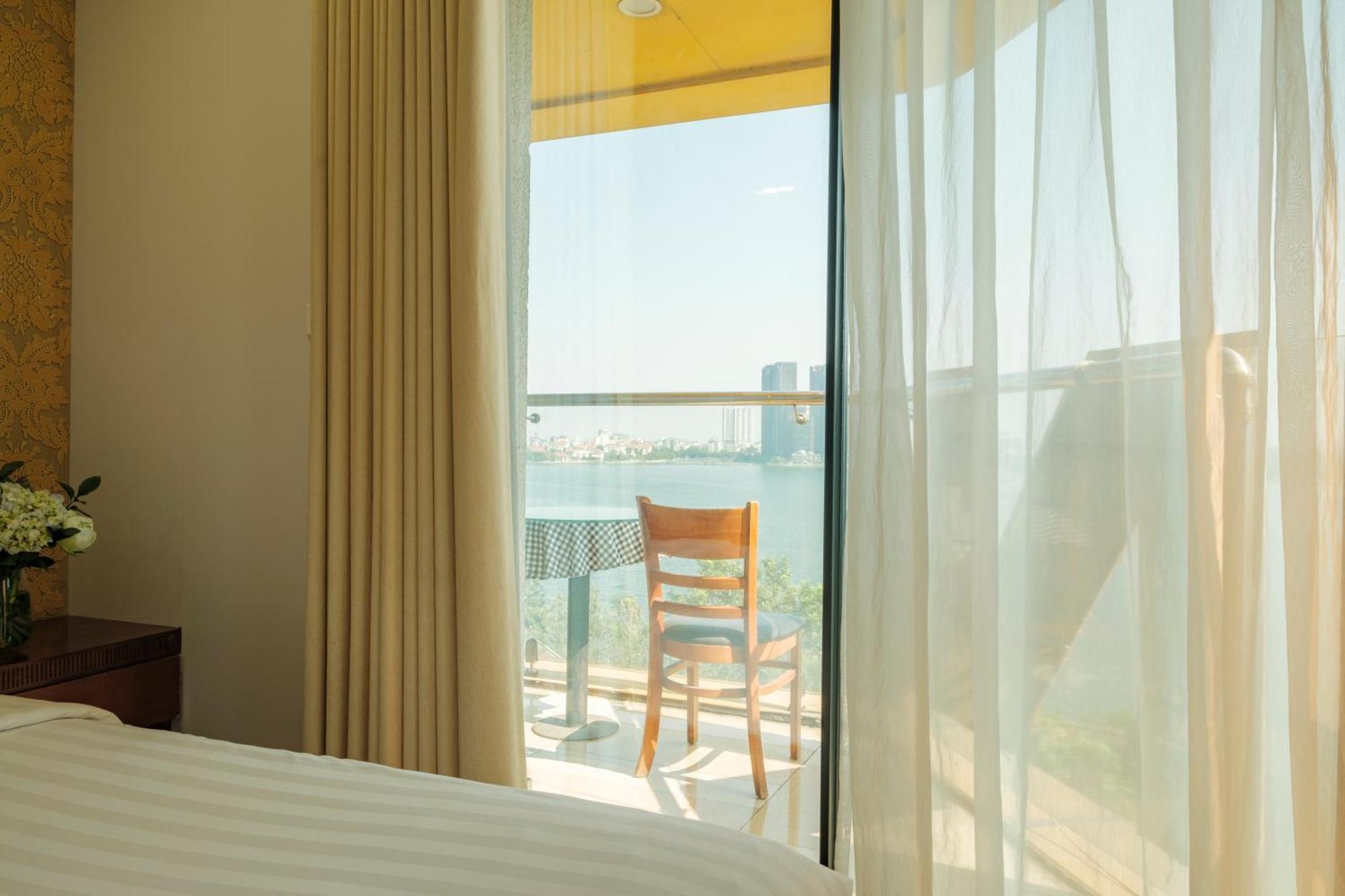 Sunset Westlake Hanoi Hotel Екстер'єр фото