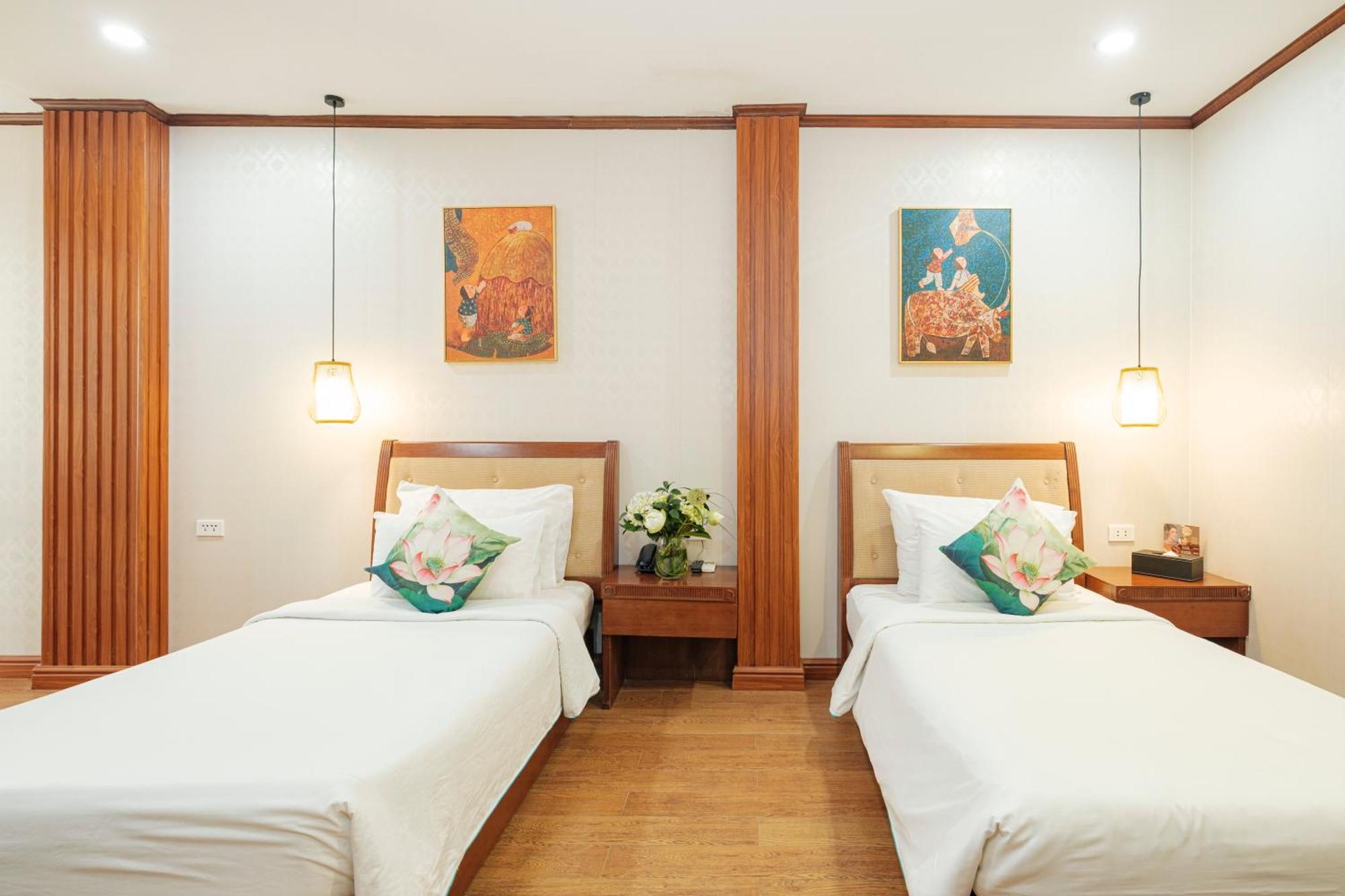 Sunset Westlake Hanoi Hotel Екстер'єр фото